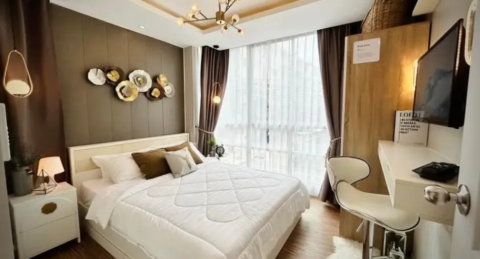 For rent 2 bedrooms condo in Huai Khwang, Bangkok