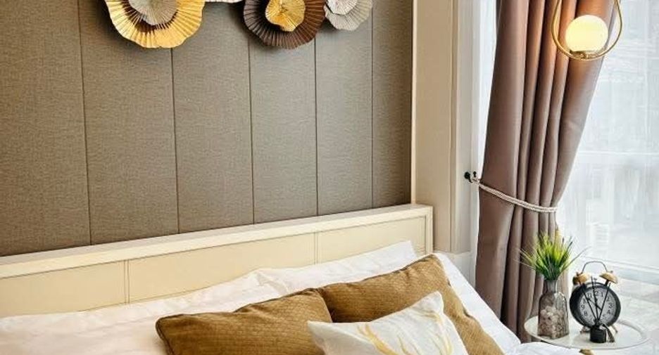 For rent 2 bedrooms condo in Huai Khwang, Bangkok