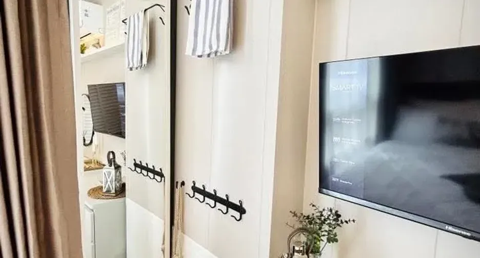For rent 2 bedrooms condo in Huai Khwang, Bangkok