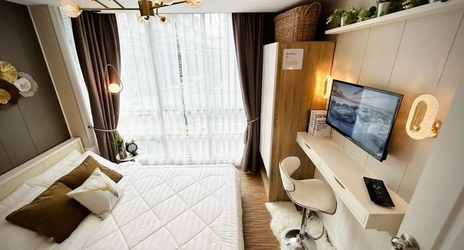 For rent 2 bedrooms condo in Huai Khwang, Bangkok