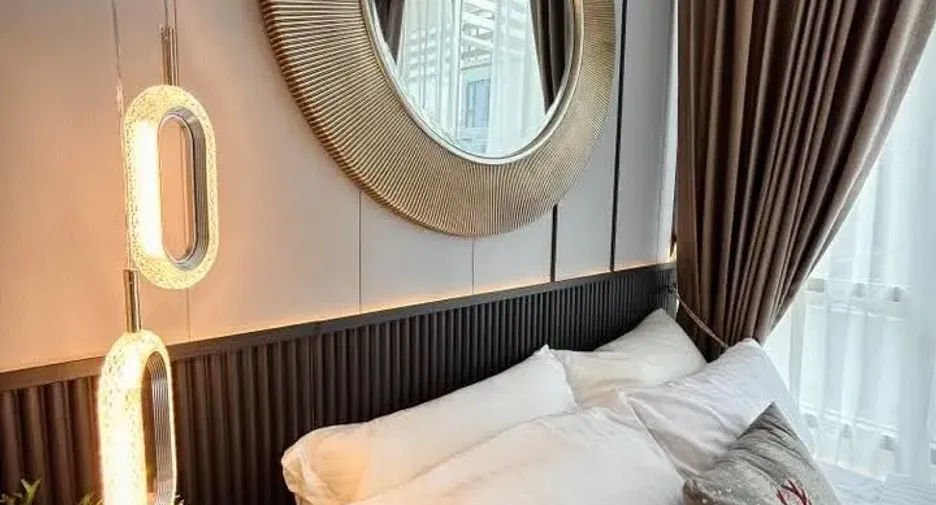 For rent 2 bedrooms condo in Huai Khwang, Bangkok