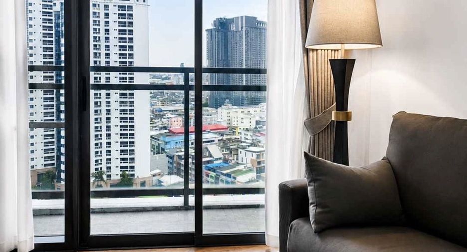 For rent 2 bedrooms condo in Khlong Toei, Bangkok