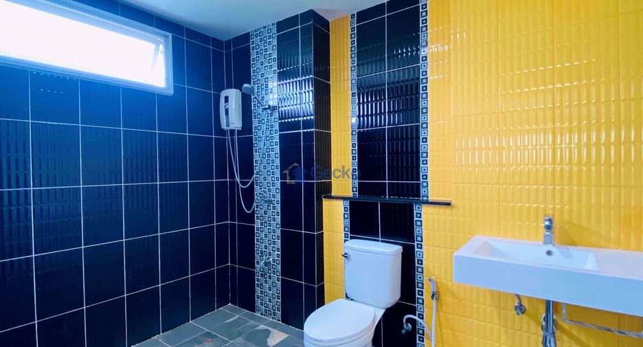 Casa en alquiler de 5 habitaciones en East Pattaya, Pattaya