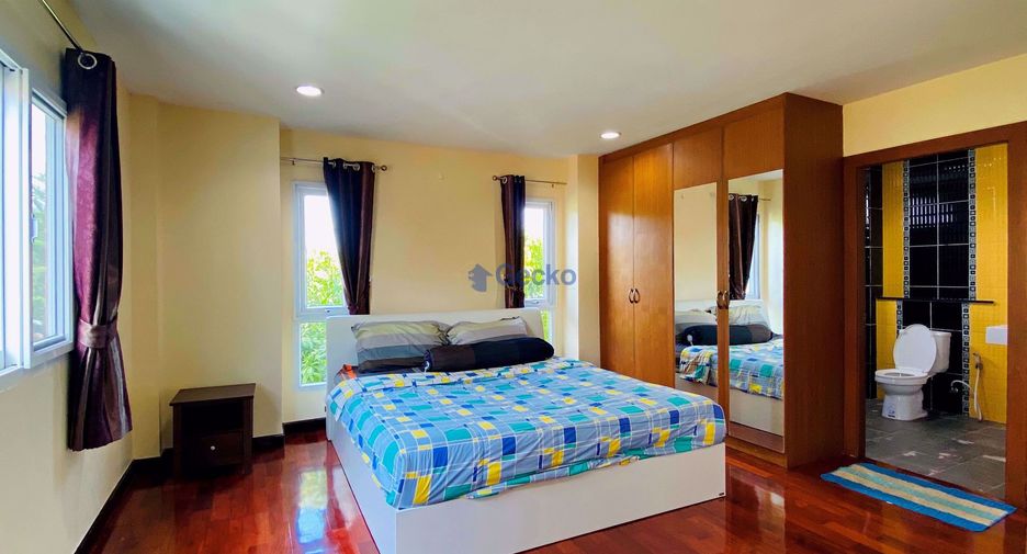 Casa en alquiler de 5 habitaciones en East Pattaya, Pattaya