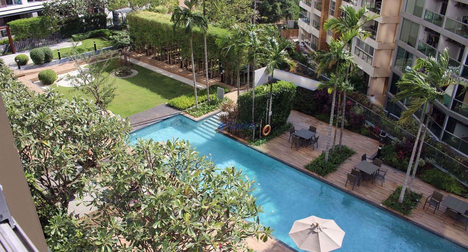 For sale 2 bedrooms condo in Pratumnak, Pattaya