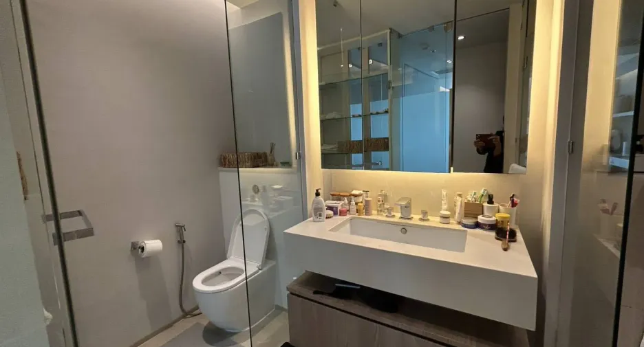 Condo en alquiler de 2 habitaciones en Sathon, Bangkok
