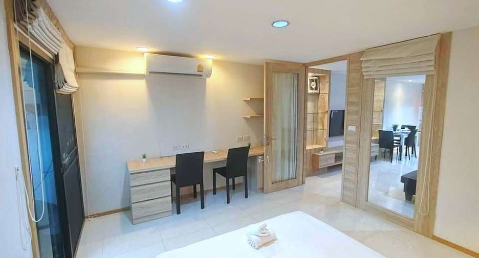Wohnung zur Miete mit 2 Zimmer in Khlong Toei, Bangkok