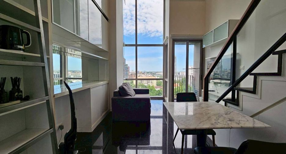 For rent 1 bed condo in Khlong Toei, Bangkok