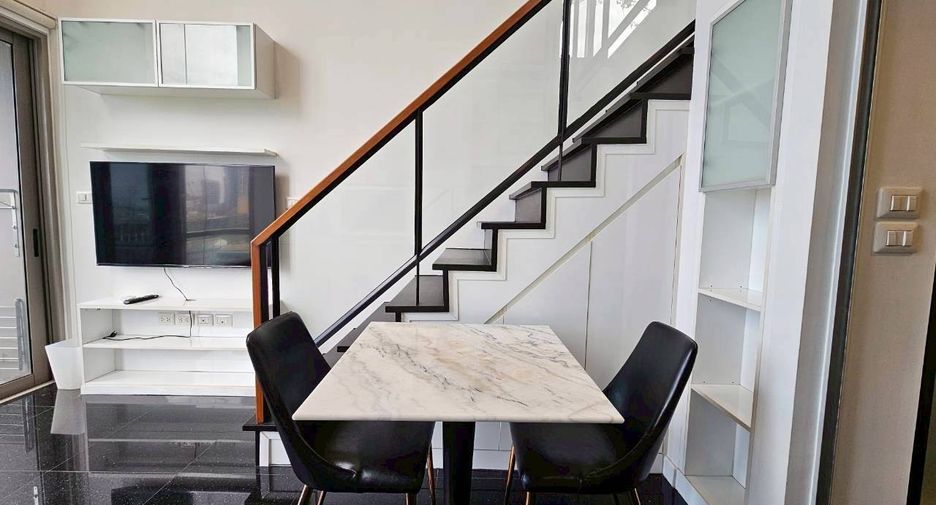 For rent 1 bed condo in Khlong Toei, Bangkok