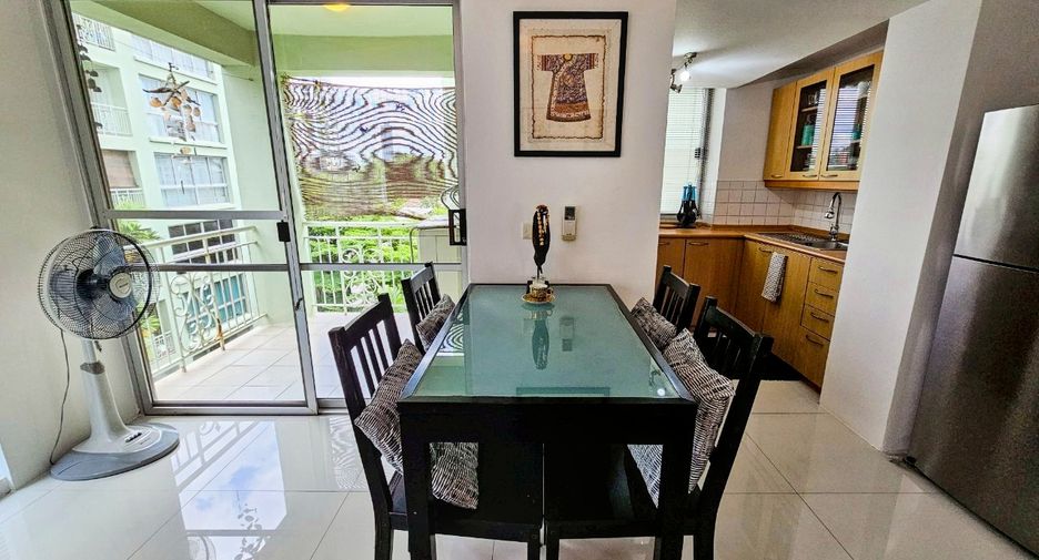 For rent 2 bedrooms condo in Watthana, Bangkok