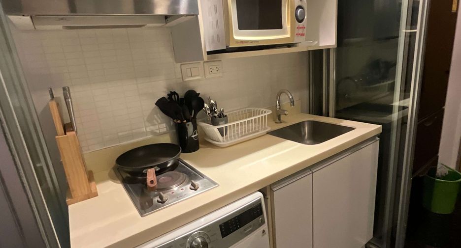 For rent 1 bed condo in Khlong Toei, Bangkok