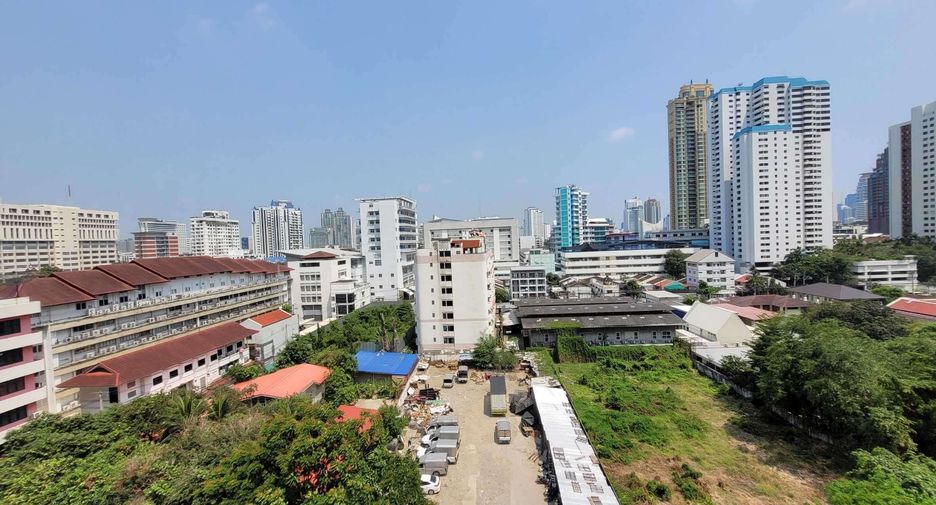 For rent 3 ベッドルーム condo in Watthana, Bangkok