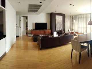 For rent 3 bedrooms condo in Pathum Wan, Bangkok