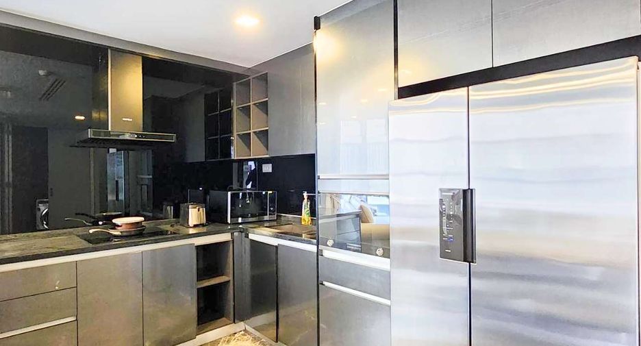 For rent 3 bedrooms condo in Watthana, Bangkok