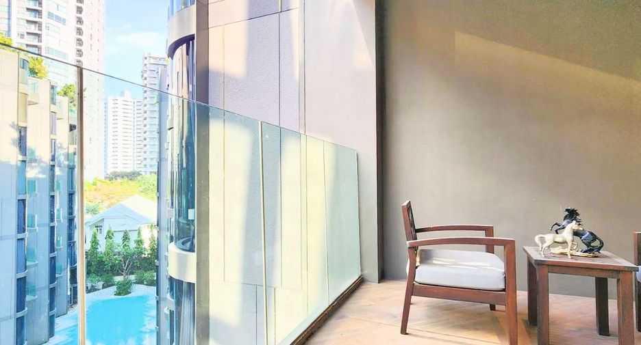For rent 3 bedrooms condo in Watthana, Bangkok