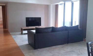 For rent 3 bedrooms condo in Sathon, Bangkok