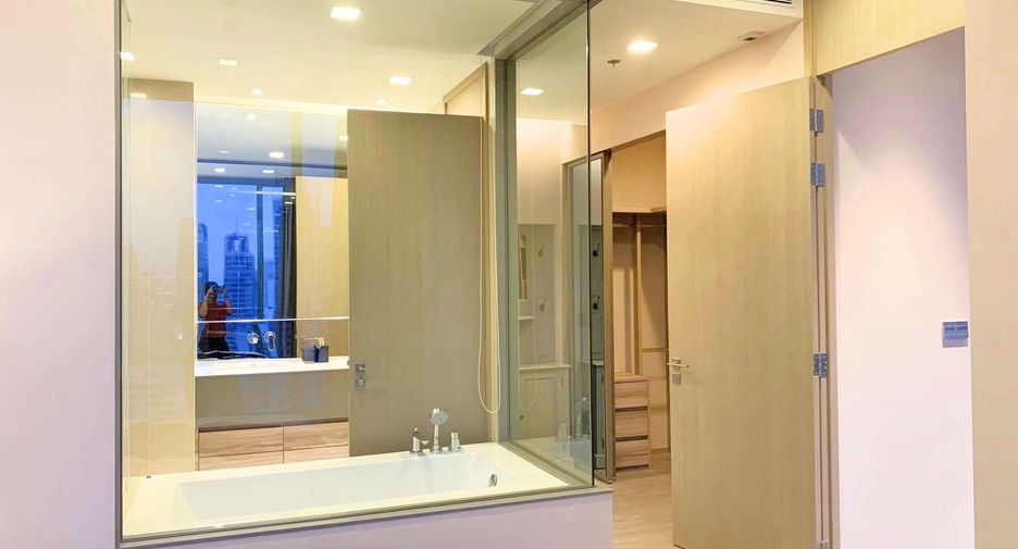 For rent 2 bedrooms condo in Watthana, Bangkok