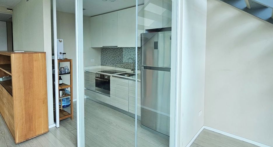 Wohnung zur Miete und zum Kauf mit 2 Zimmer in Watthana, Bangkok