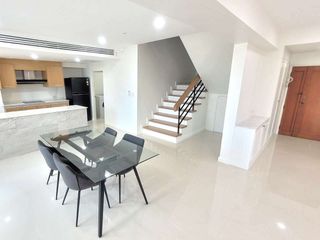 Condo en alquiler de 2 habitaciones en Watthana, Bangkok
