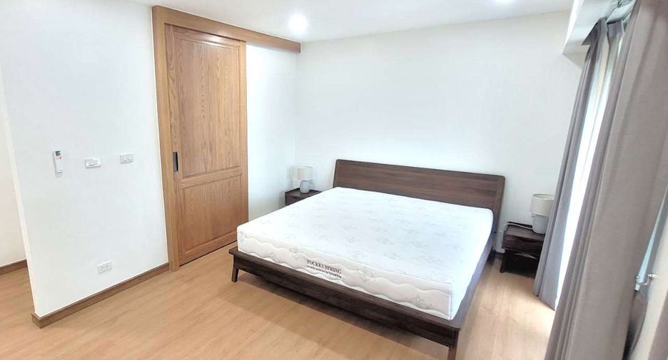 For rent 2 ベッドルーム condo in Watthana, Bangkok