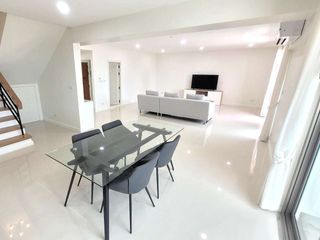 Condo en alquiler de 2 habitaciones en Watthana, Bangkok