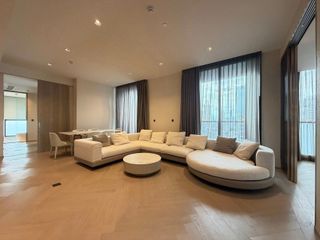 For rent and for sale 4 bedrooms condo in Sathon, Bangkok