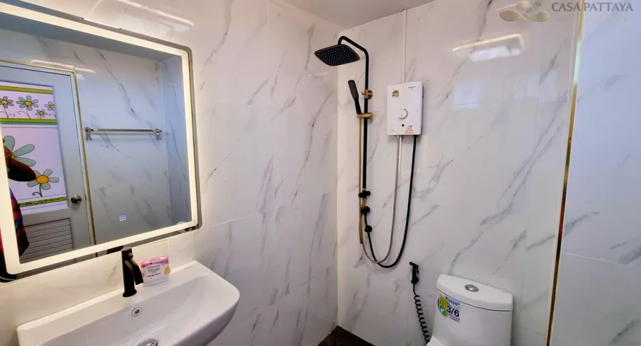 For sale 1 bed condo in Bang Lamung, Chonburi