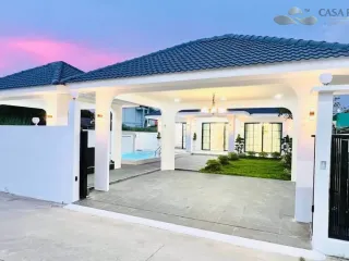 For sale 3 ベッドルーム villa in Bang Lamung, Chonburi
