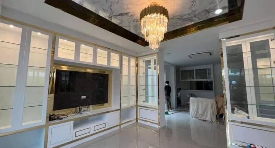 Haus zum Kauf mit 5 Zimmer in Sattahip, Chonburi