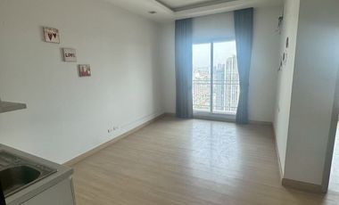 Wohnung zum Kauf mit 1 Zimmer in Watthana, Bangkok