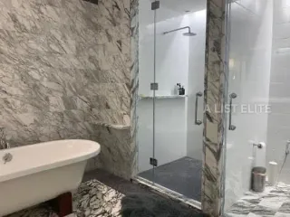 For sale 2 ベッドルーム condo in Sathon, Bangkok