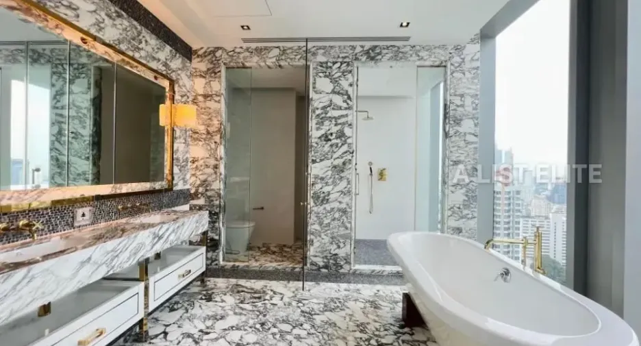 For rent 3 bedrooms condo in Sathon, Bangkok