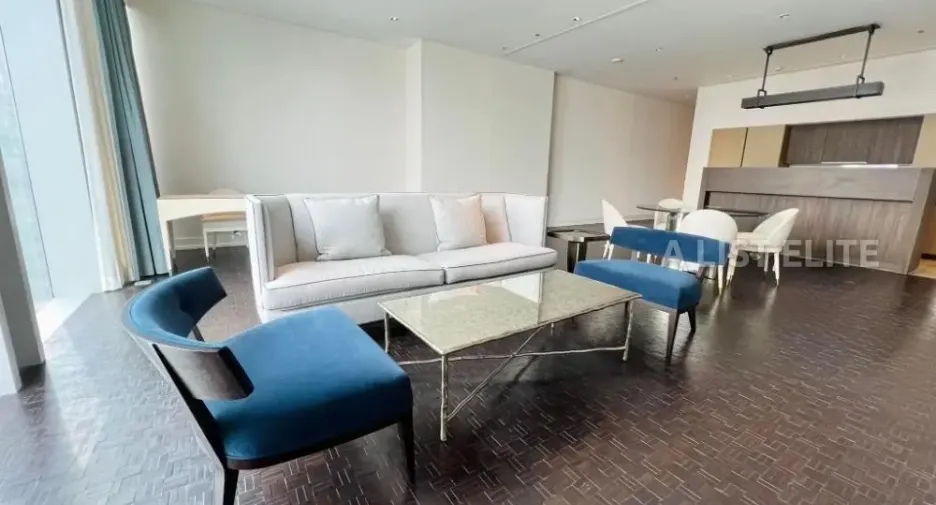 For rent 3 bedrooms condo in Sathon, Bangkok