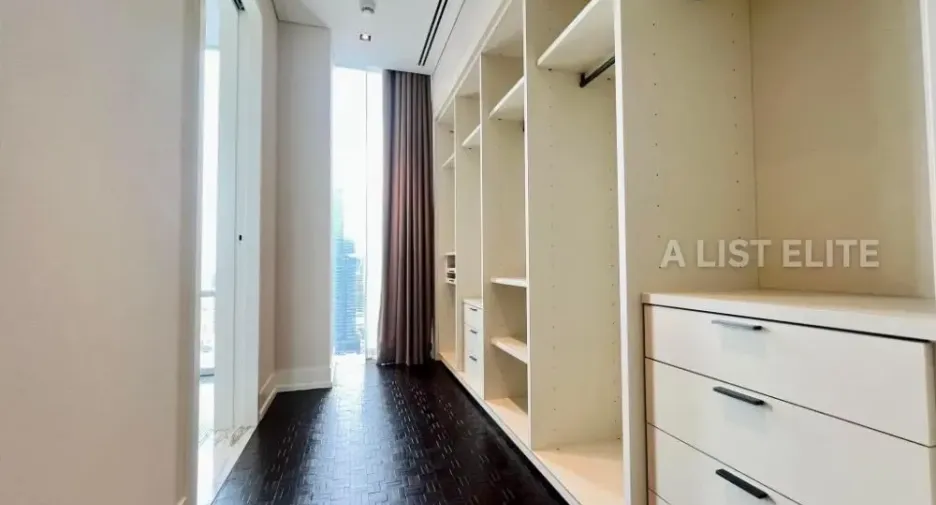 For rent 3 bedrooms condo in Sathon, Bangkok