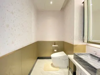 Wohnung zur Miete mit 2 Zimmer in Khlong San, Bangkok