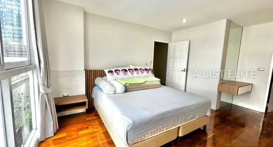 Condo en alquiler de 3 habitaciones en Watthana, Bangkok