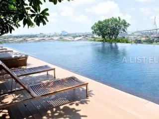 For rent 3 bedrooms condo in Yan Nawa, Bangkok