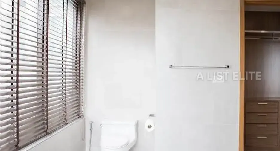 Wohnung zum Kauf mit 3 Zimmer in Khlong Toei, Bangkok