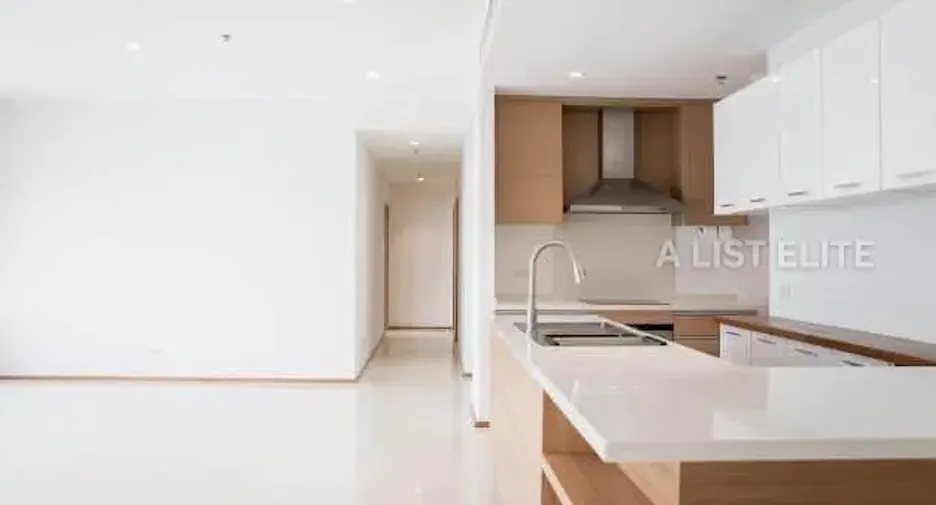 Wohnung zum Kauf mit 3 Zimmer in Khlong Toei, Bangkok