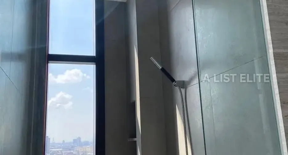 Wohnung zum Kauf mit 2 Zimmer in Sathon, Bangkok
