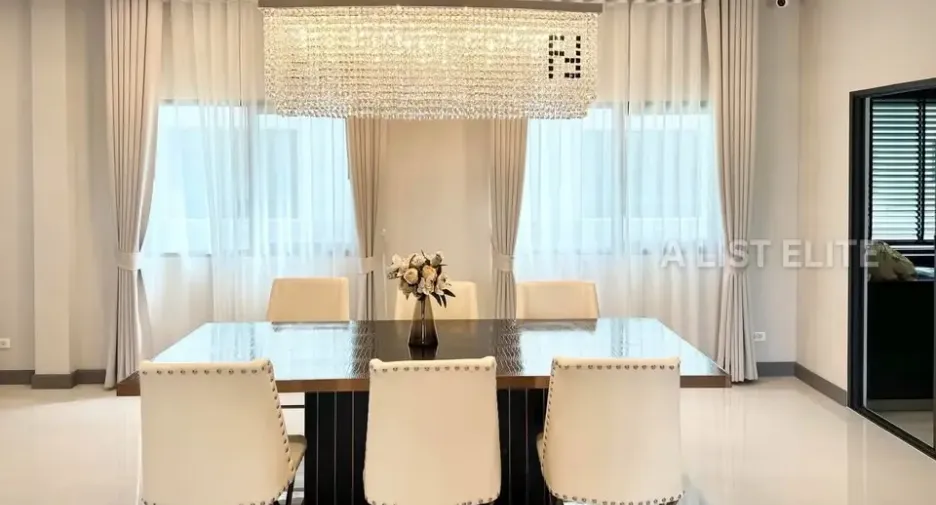 Haus zur Miete mit 4 Zimmer in Bang Phli, Samut Prakan