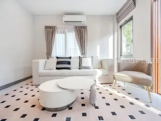À louer 4 chambres maison à Bang Phli, Samut Prakan