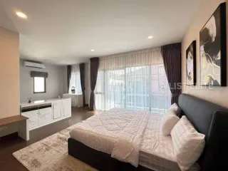 For rent 4 bedrooms house in Bang Phli, Samut Prakan
