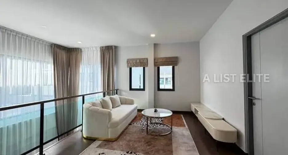 For rent 4 bedrooms house in Bang Phli, Samut Prakan