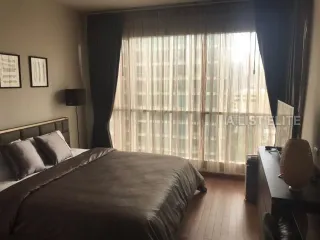 À vendre 2 chambres condo à Pathum Wan, Bangkok