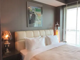 For sale 2 ベッドルーム condo in Sathon, Bangkok