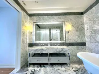 For sale 2 ベッドルーム condo in Sathon, Bangkok