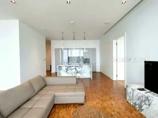 For sale 2 ベッドルーム condo in Sathon, Bangkok