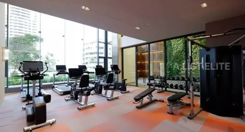 Condo en alquiler de 2 habitaciones en Sathon, Bangkok
