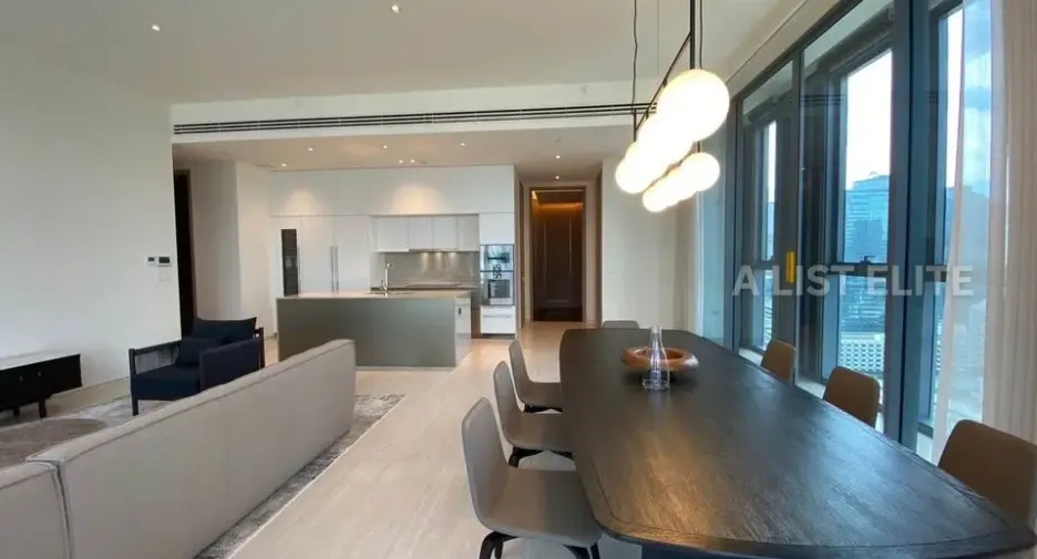 For rent 2 bedrooms condo in Pathum Wan, Bangkok